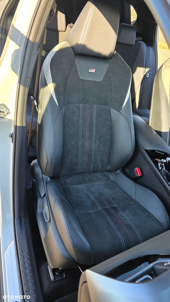 Toyota C-HR 2.0 Hybrid GR Sport - 11