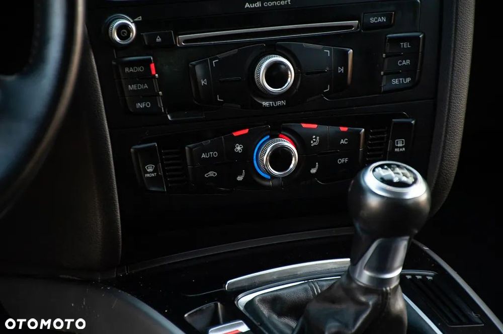 Audi A4 Avant 2.0 TDI DPF Ambition - 11