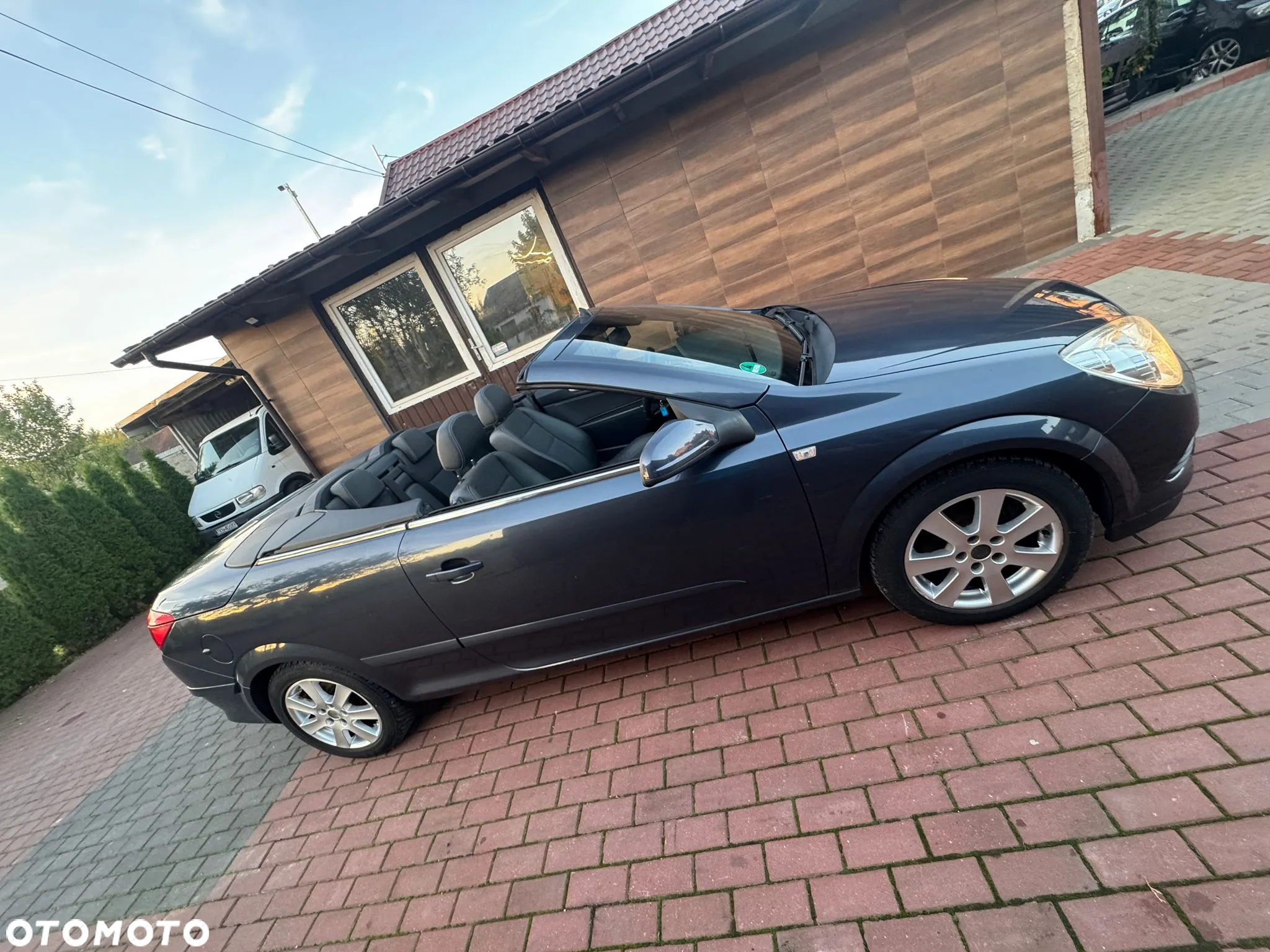 Opel Astra Twin Top 1.6 Cosmo - 4