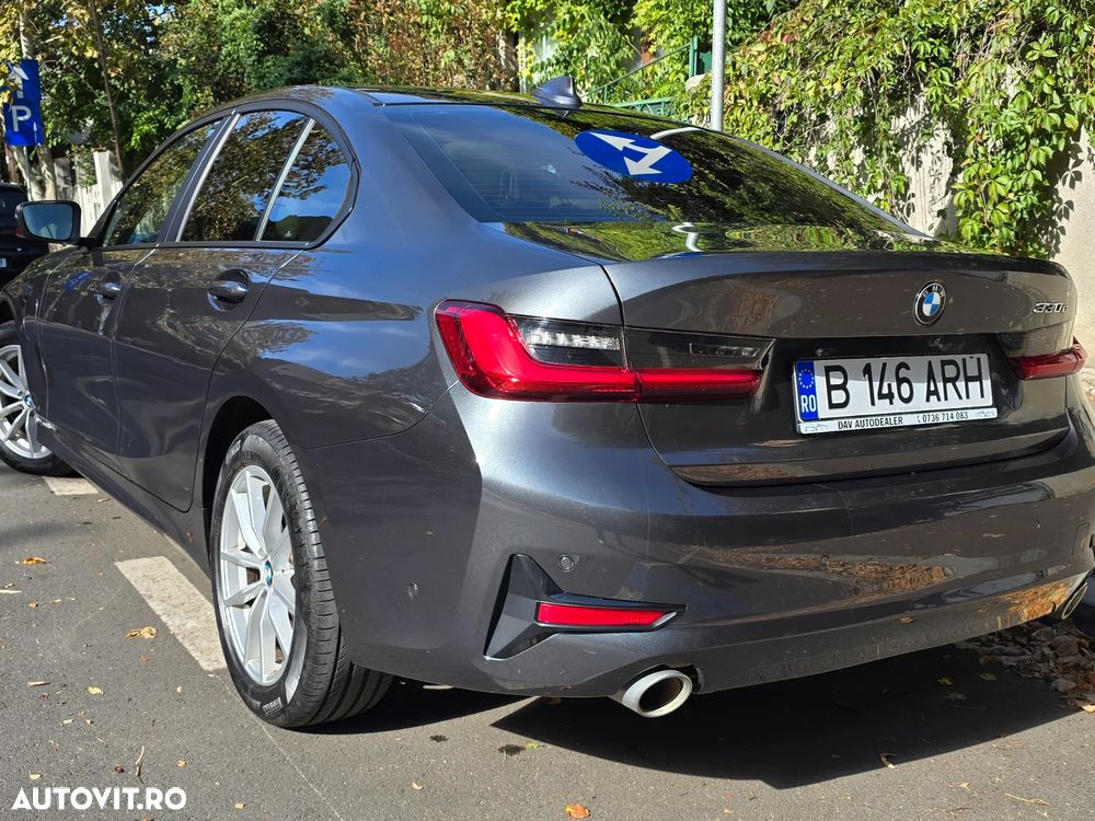 BMW 3 Series 2020 — imagine 6