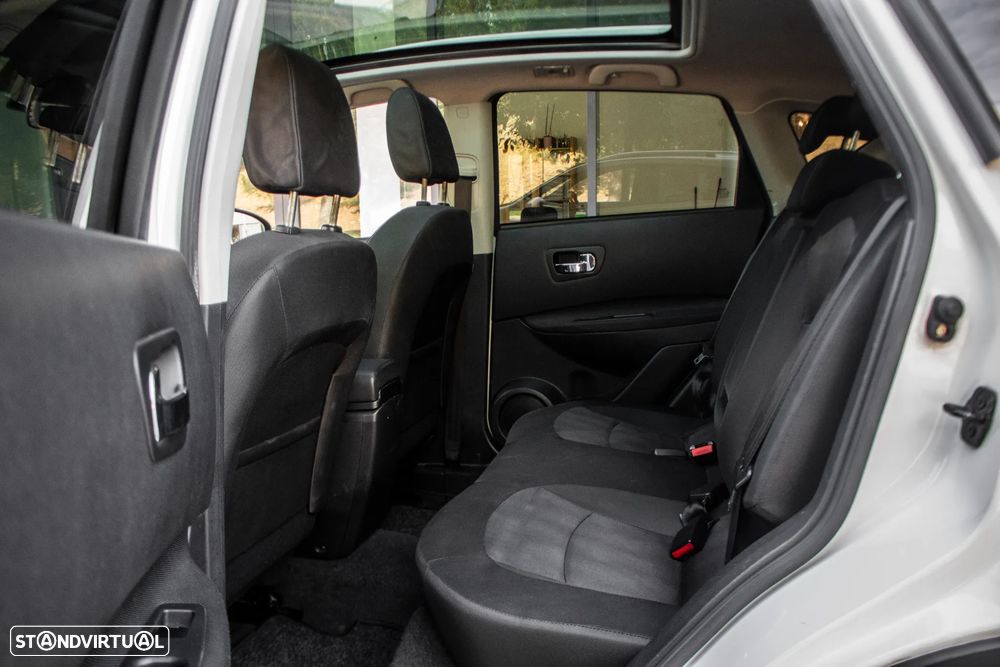 Nissan Qashqai 1.6 dCi N-Connecta - 23