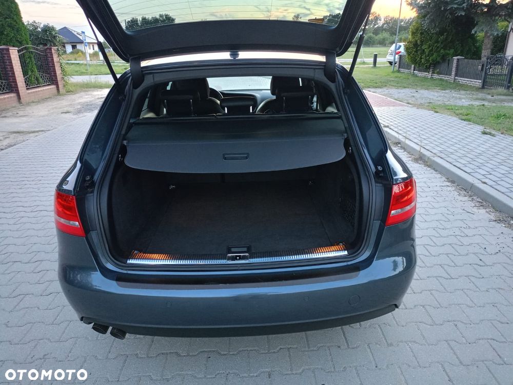 Audi A4 Avant - 14