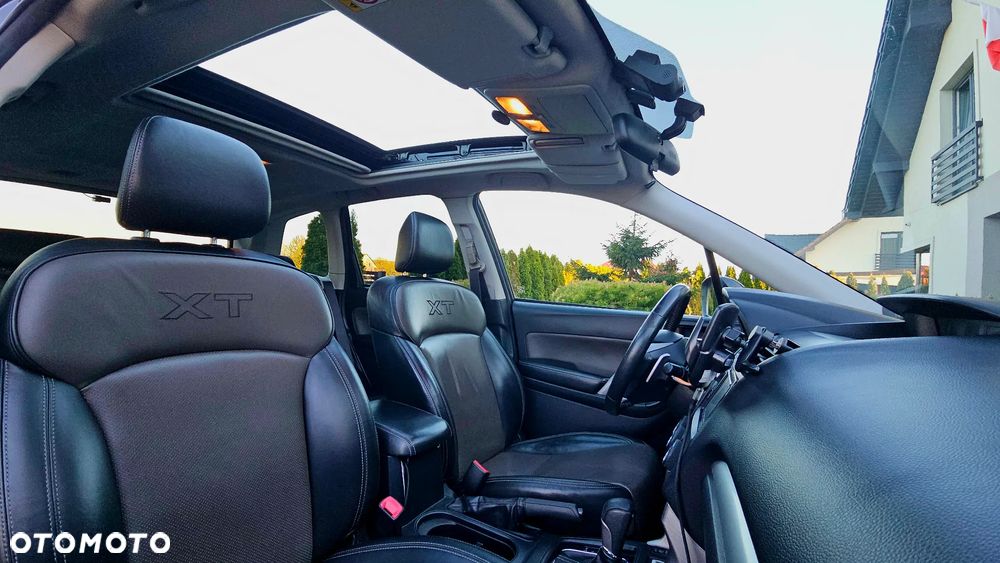 Subaru Forester 2.0XT Platinum Lineartronic - 22