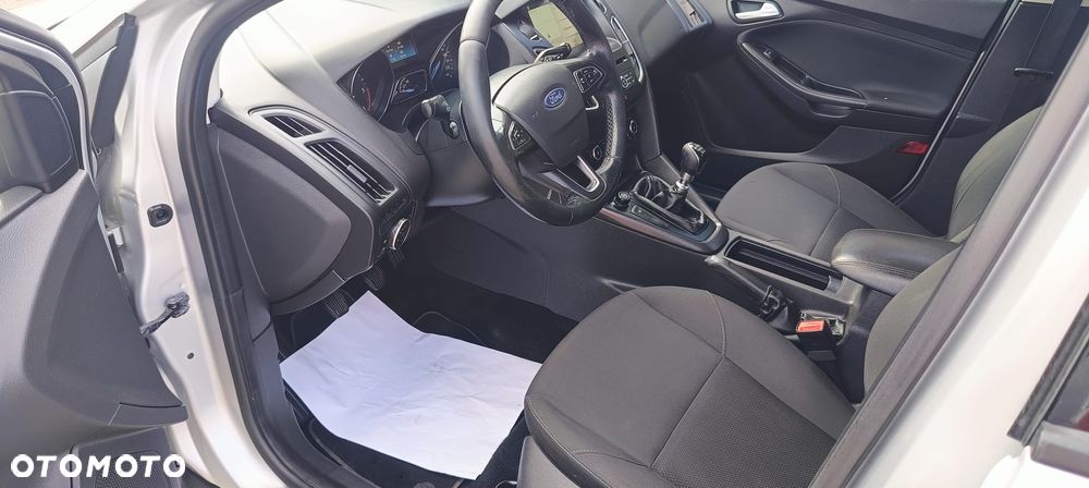 Ford Focus 1.5 EcoBlue STart-Stopp-System TITANIUM X - 10