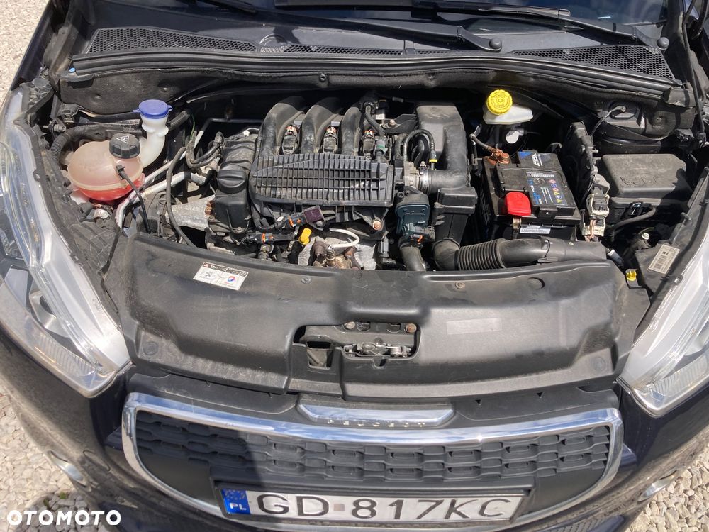 Peugeot 208 1.2 PureTech Style - 9