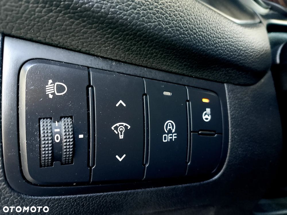 Kia Ceed 1.6 CRDi 136 ISG Vision - 14