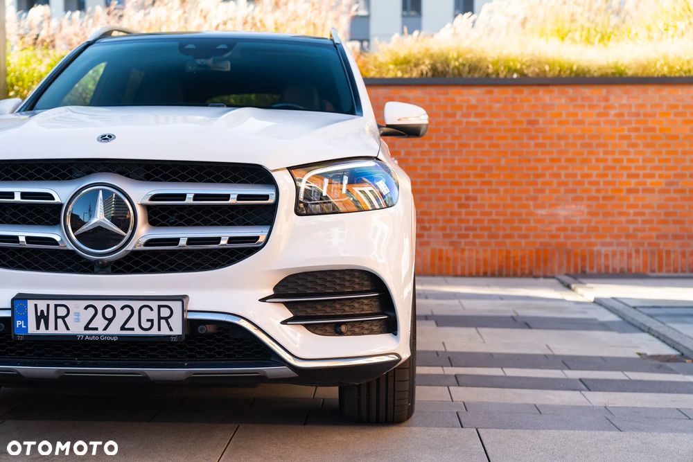 Mercedes-Benz GLS - 12