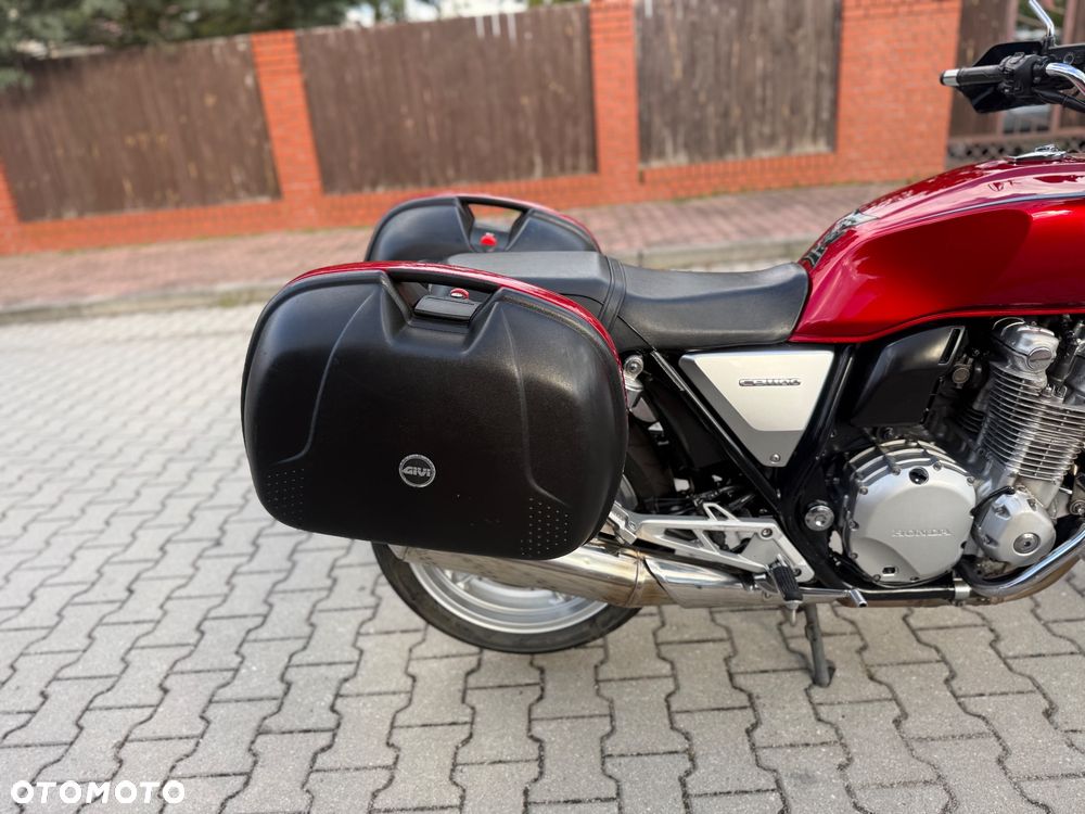 Honda CB - 8