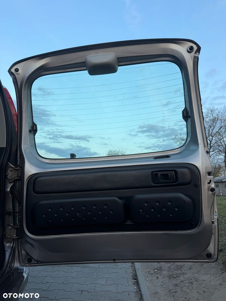 Toyota Yaris Verso 1.5 Sol - 7