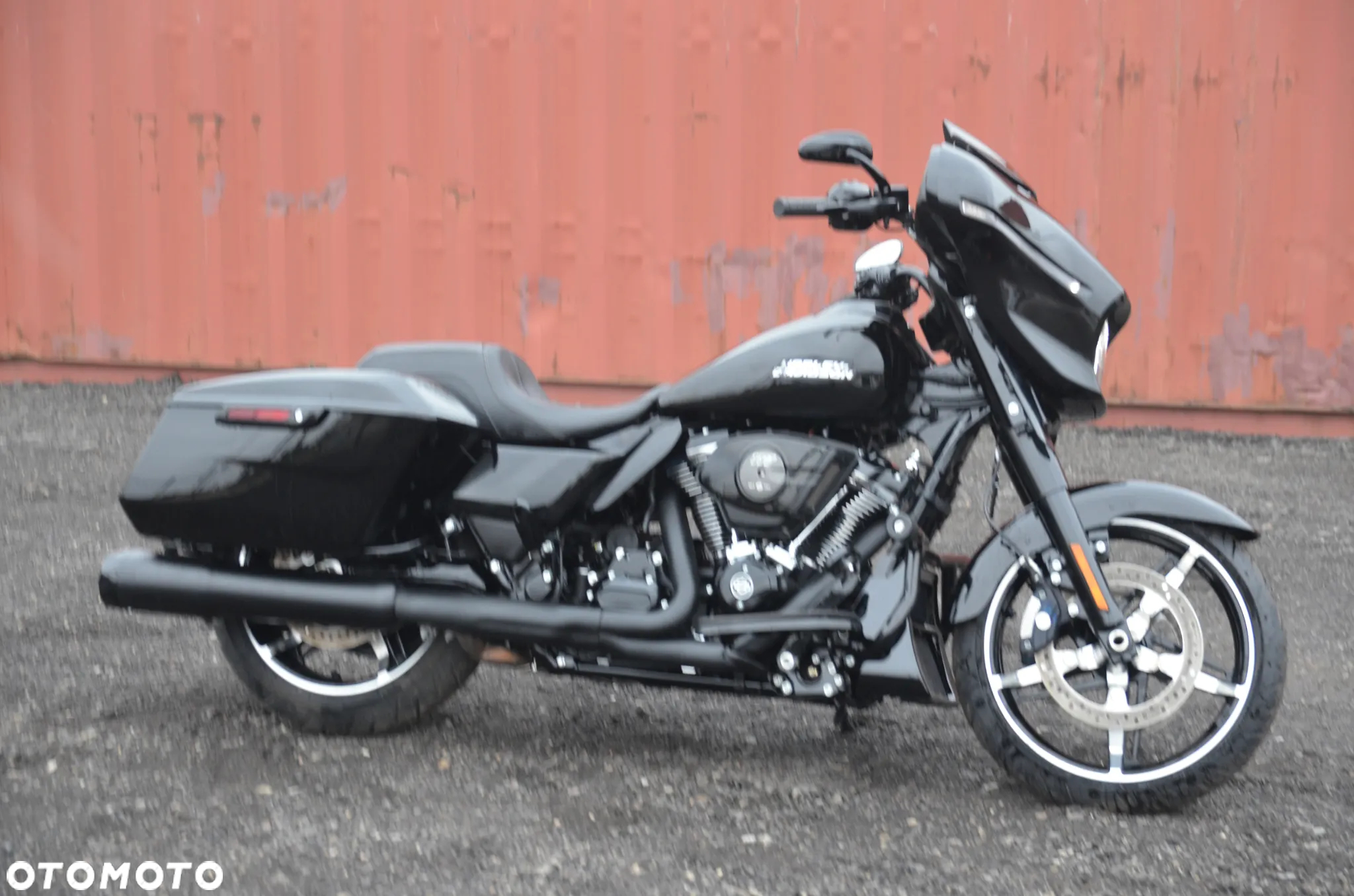 Harley-Davidson Street Glide Trike - 28