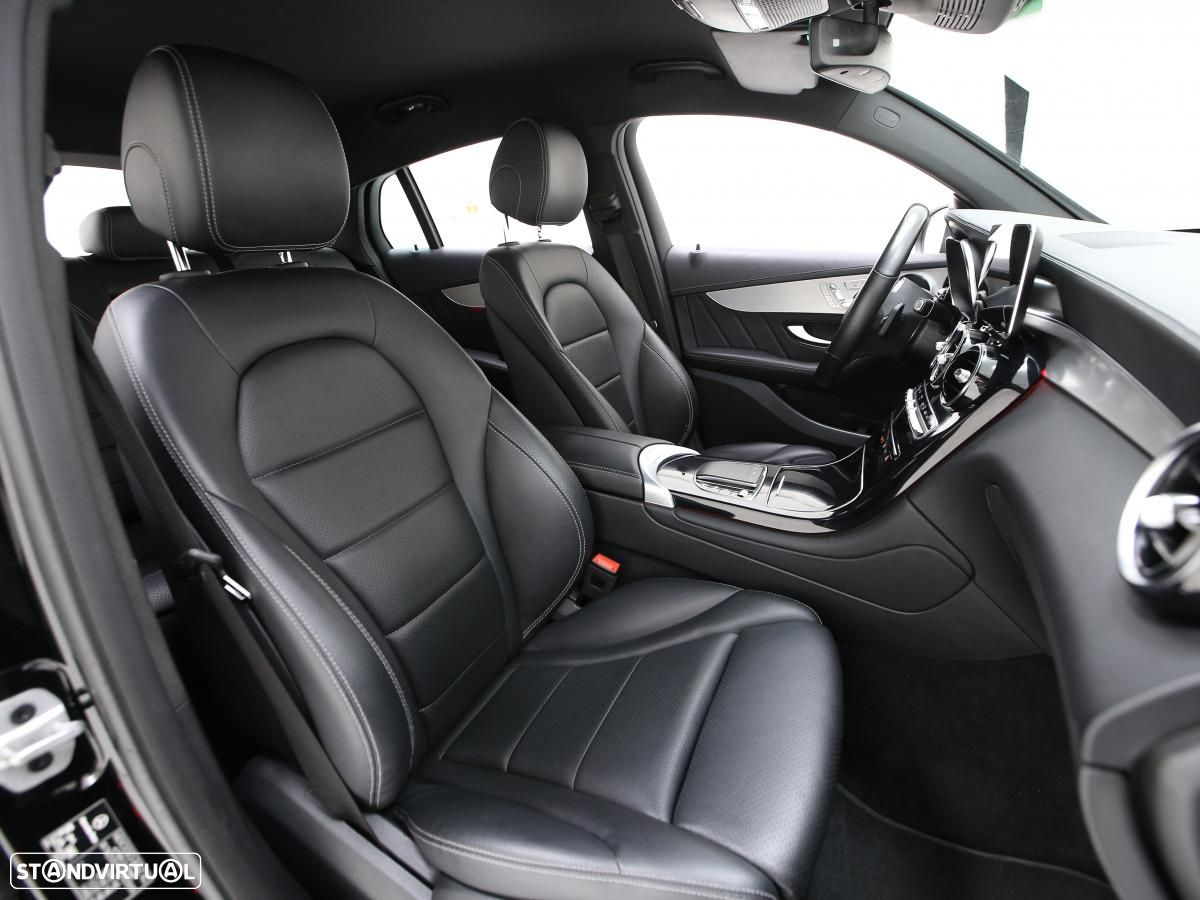 Mercedes-Benz GLC 300 Coupe de 4Matic 9G-TRONIC AMG Line - 9