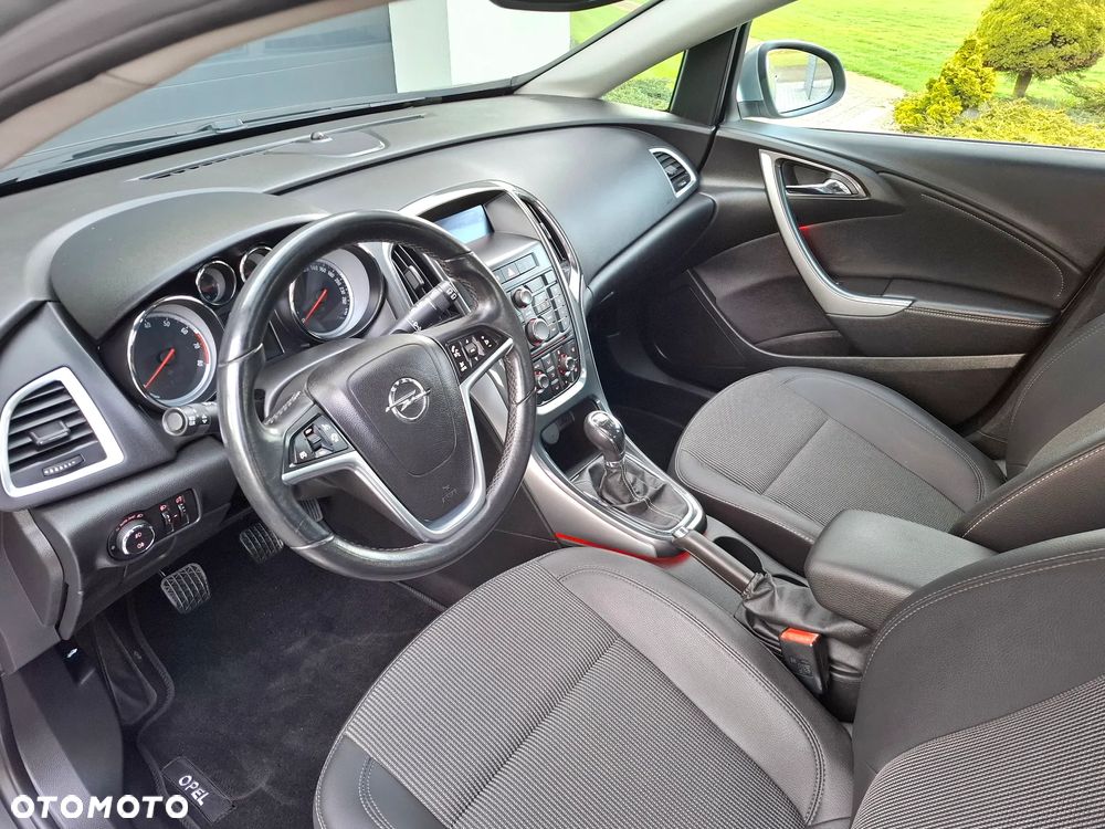 Opel Astra 1.4 T Cosmo - 16