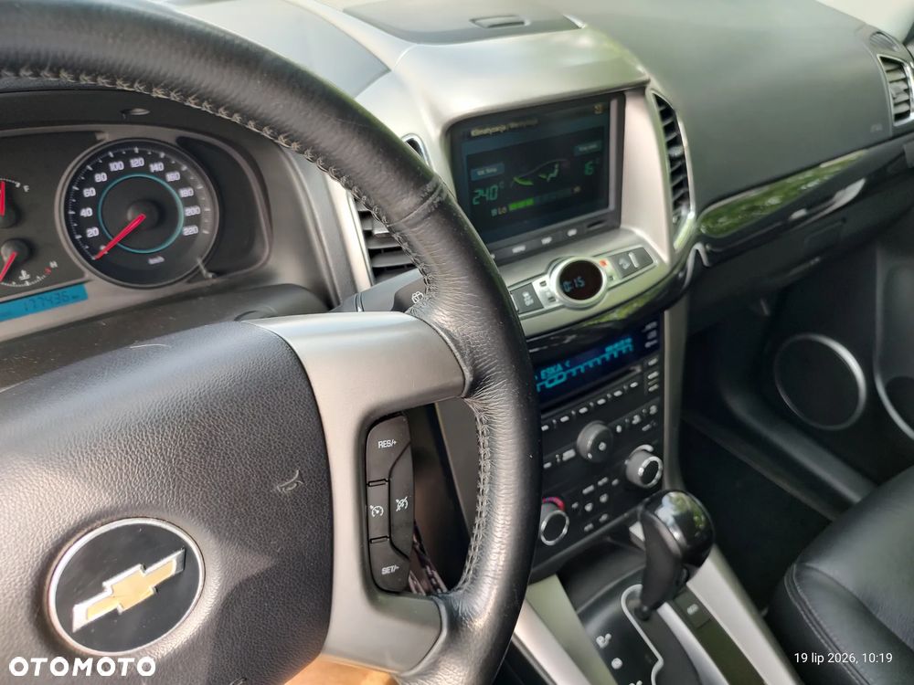 Chevrolet Captiva - 10