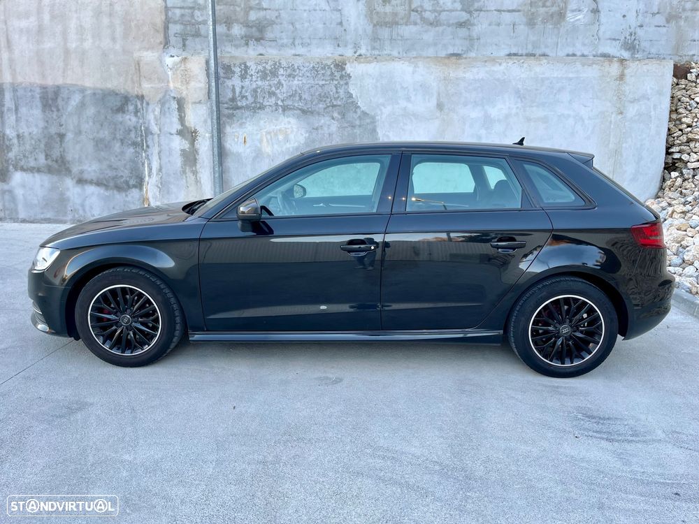 Audi A3 Sportback 1.6 TDI Attraction Ultra - 13
