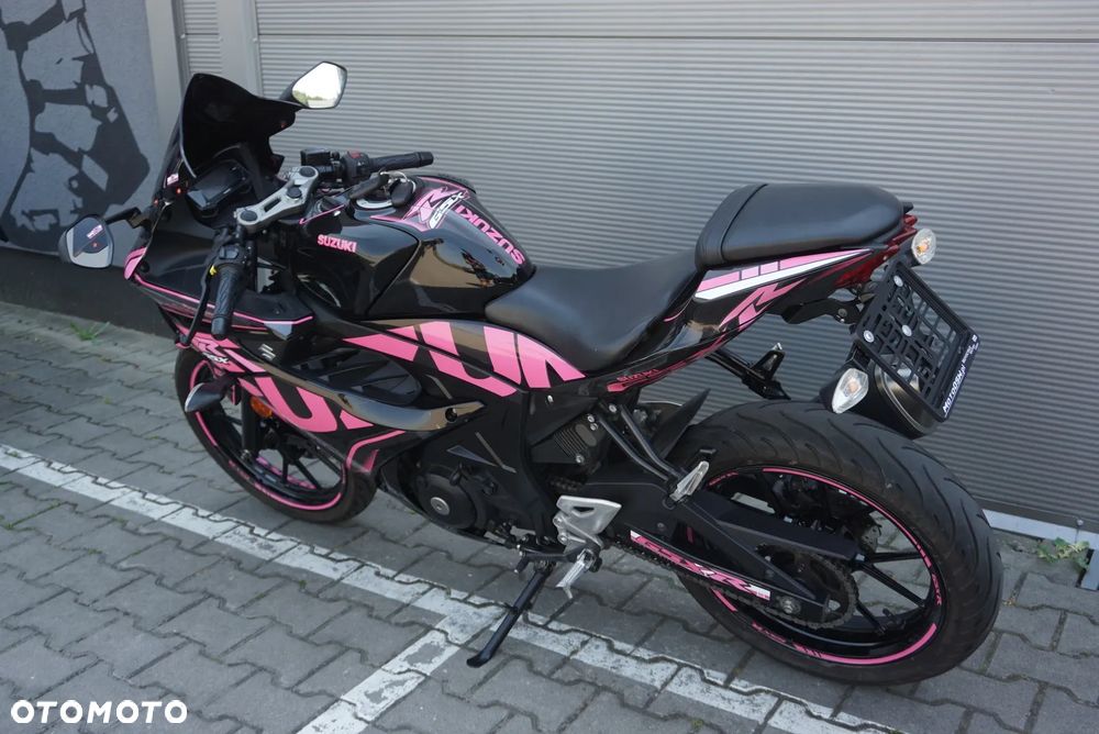 Suzuki GSX - 14
