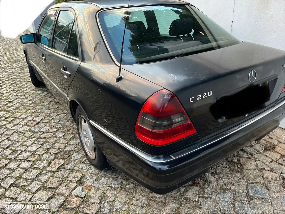 Mercedes-Benz C 220 D Elegance - 4