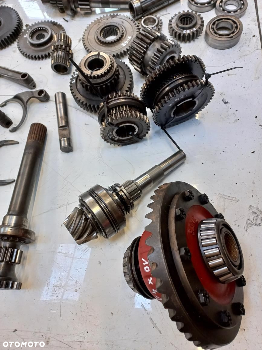 Centauro/Centurin/Mercury/Leopard 75,80,85 koło zębate,mechanizm różnicowy,wałek,Tryb,podnośnik,obudowa,skrzynia,biegów,synchronizator,przesówka,widełki,przystawka napędu,łożysko,satelita,ramię, - 15