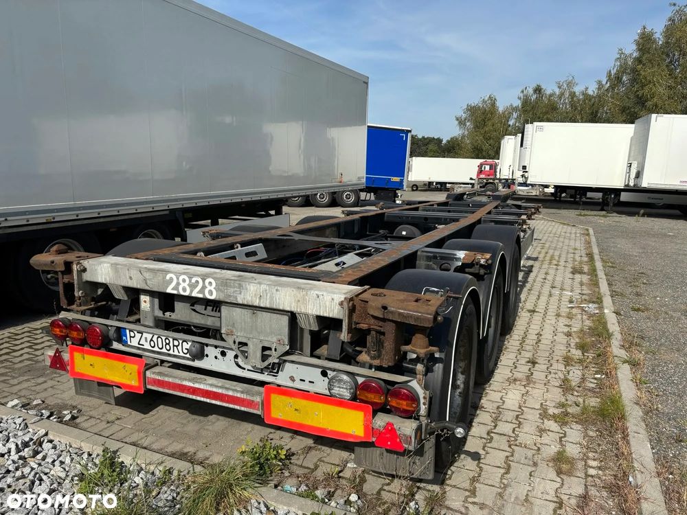 Fliegl Podkontenerowa uniwersalna 45 - 6