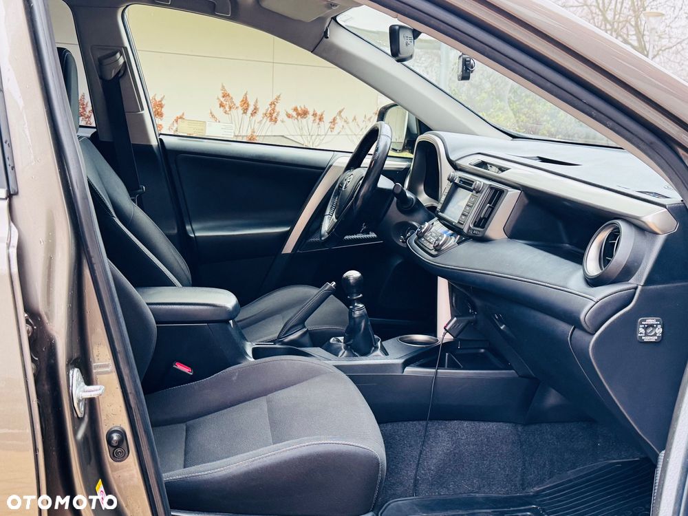 Toyota RAV4 2.0 D-4D Premium 4x2 - 27