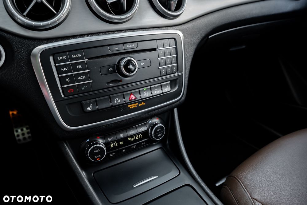 Mercedes-Benz CLA Shooting Brake 250 4Matic 7G-DCT Sport - 39