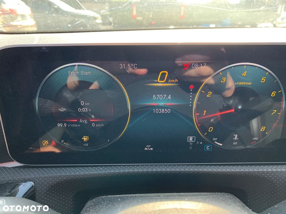 Mercedes-Benz CLA 250 4Matic 7G-DCT - 19