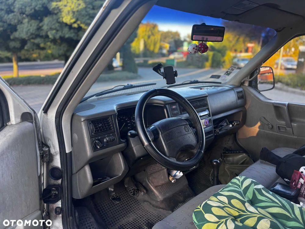 Volkswagen Transporter - 7