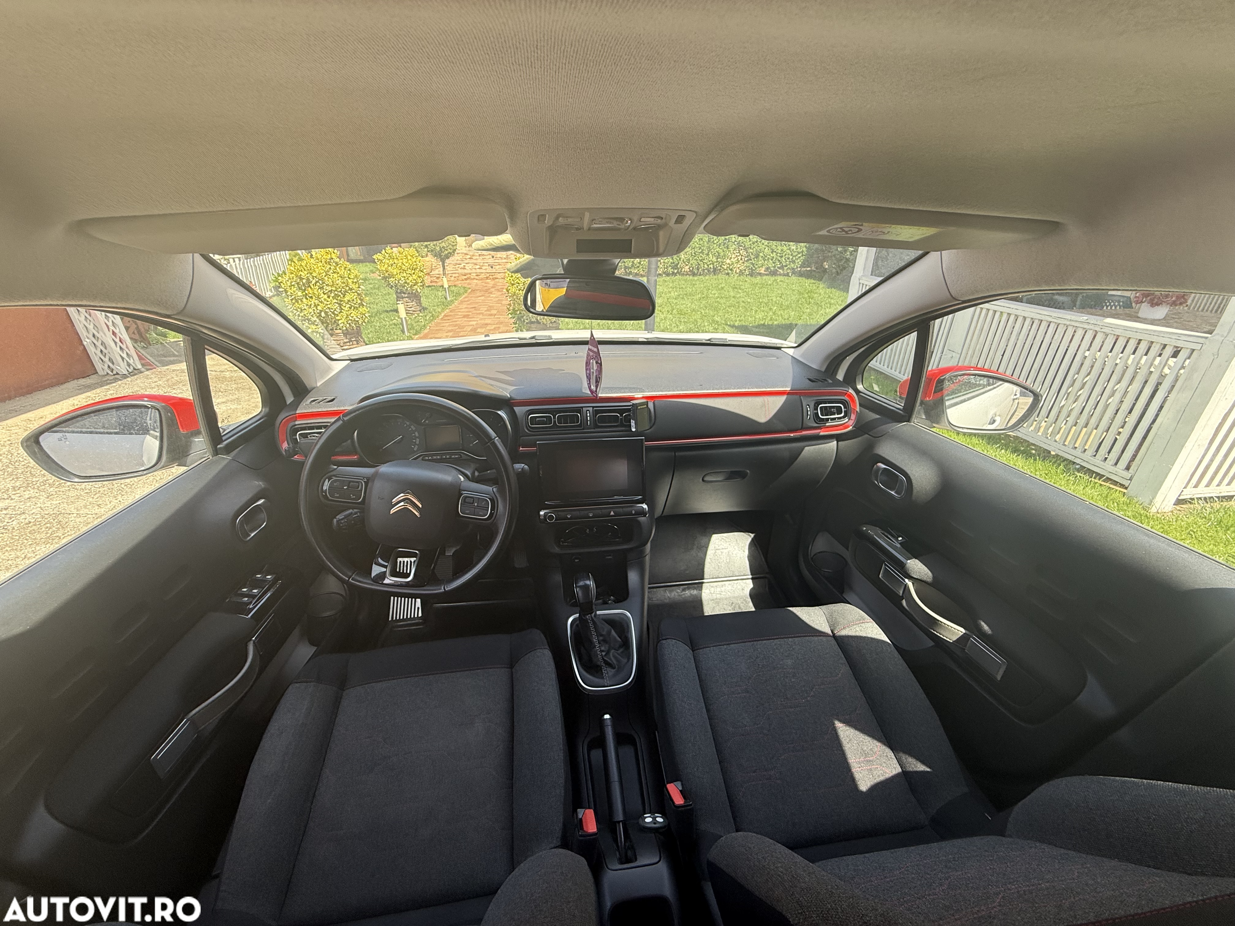 Citroën C3 1.2 PureTech BVM Shine - 6