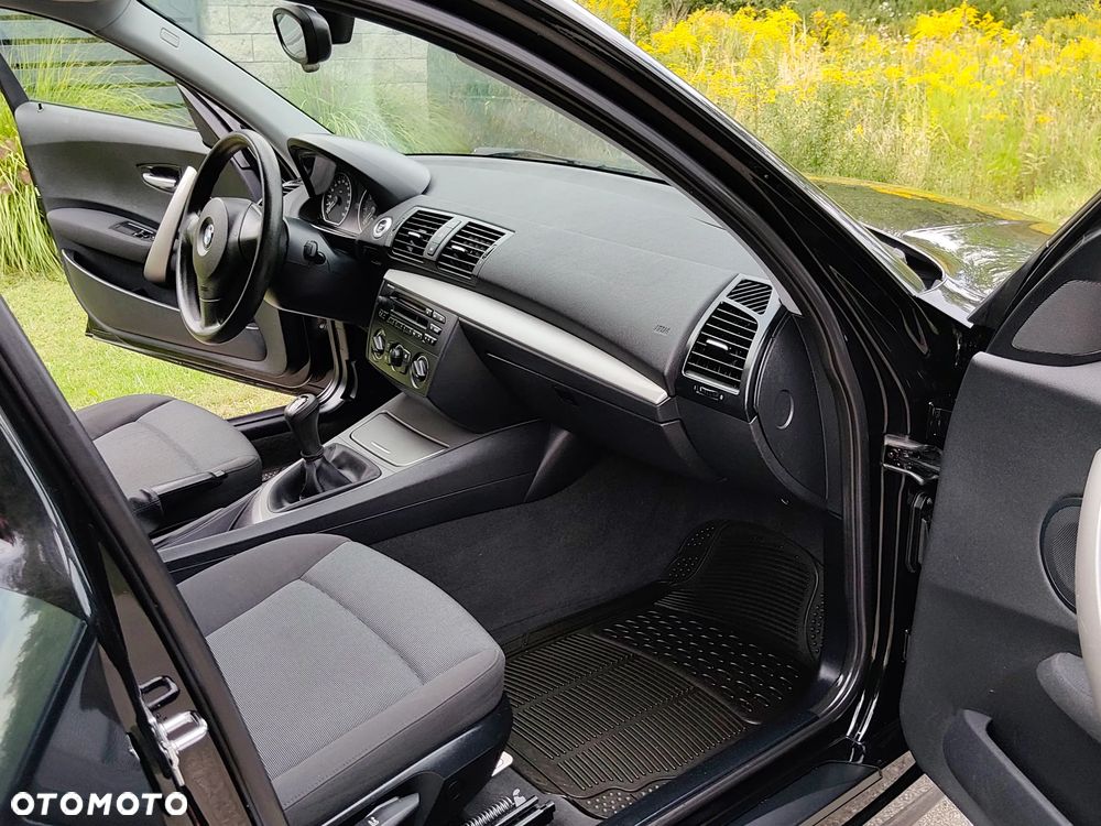 BMW Seria 1 - 16