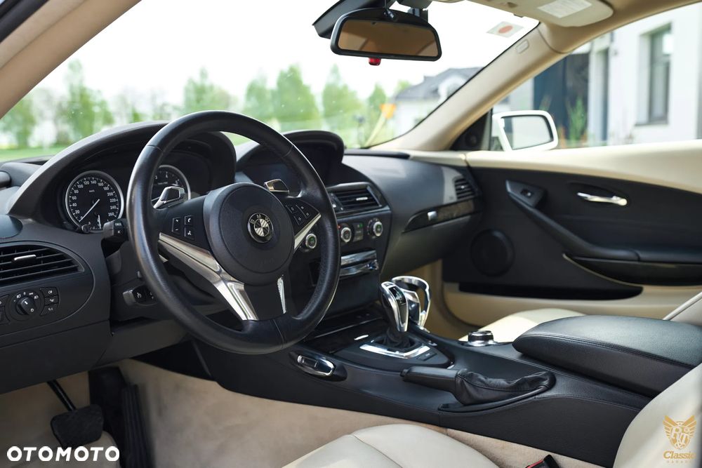 BMW Seria 6 650 i - 32