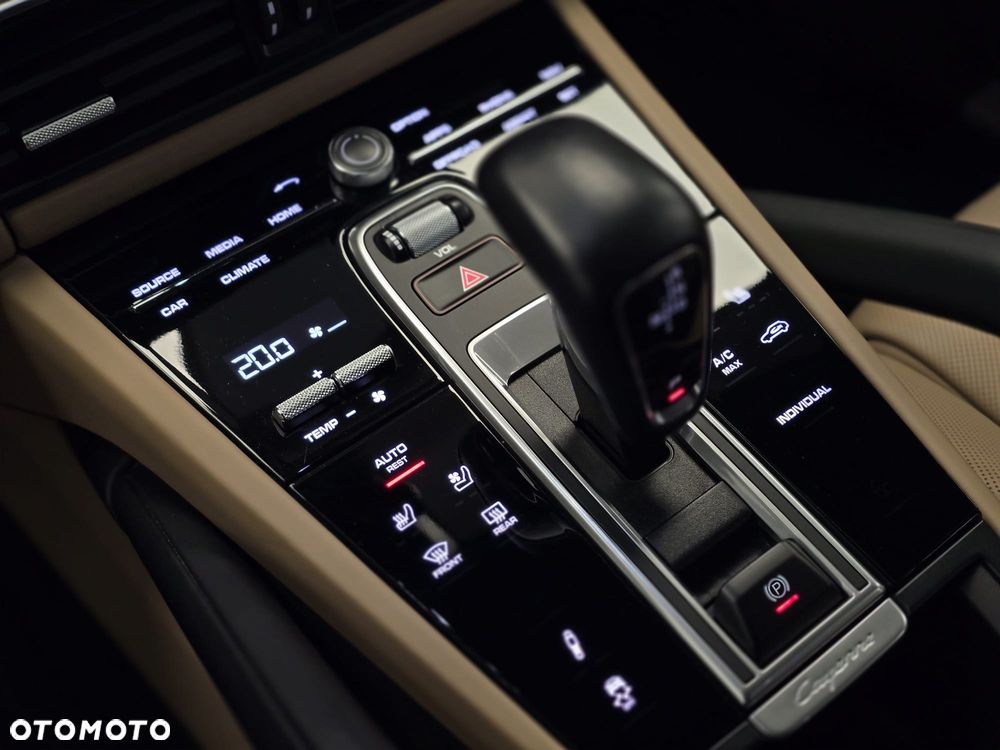 Porsche Cayenne - 5