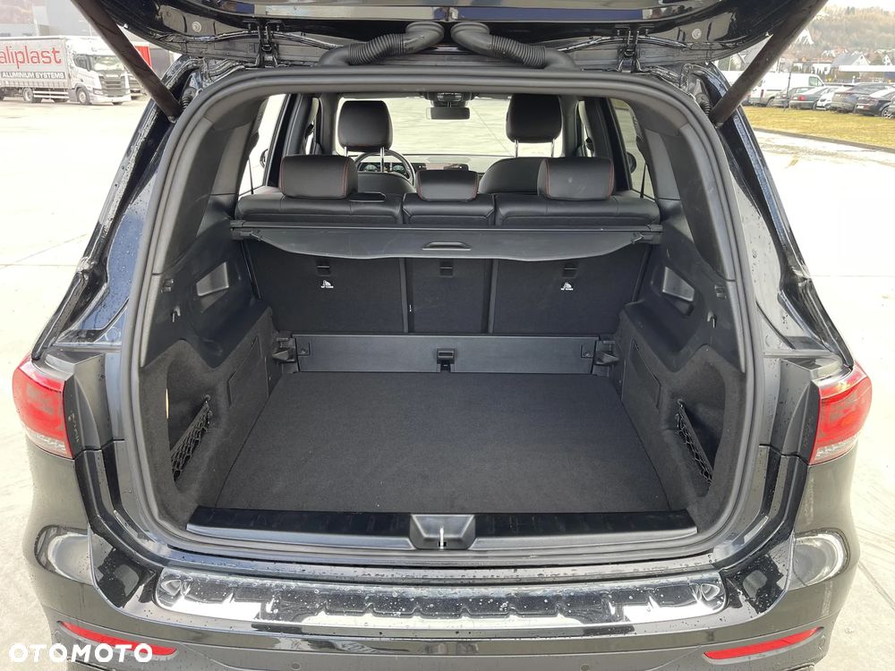 Mercedes-Benz GLB 200 d 4-Matic AMG Line 8G-DCT - 18