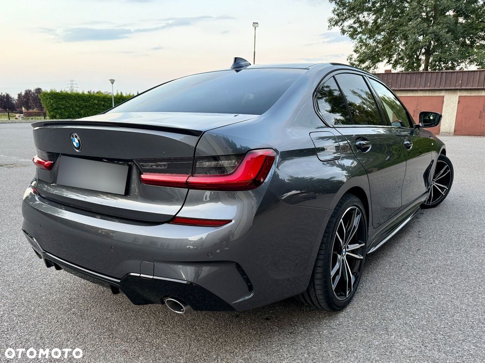 BMW Seria 3 318d M Sport Shadow - 3