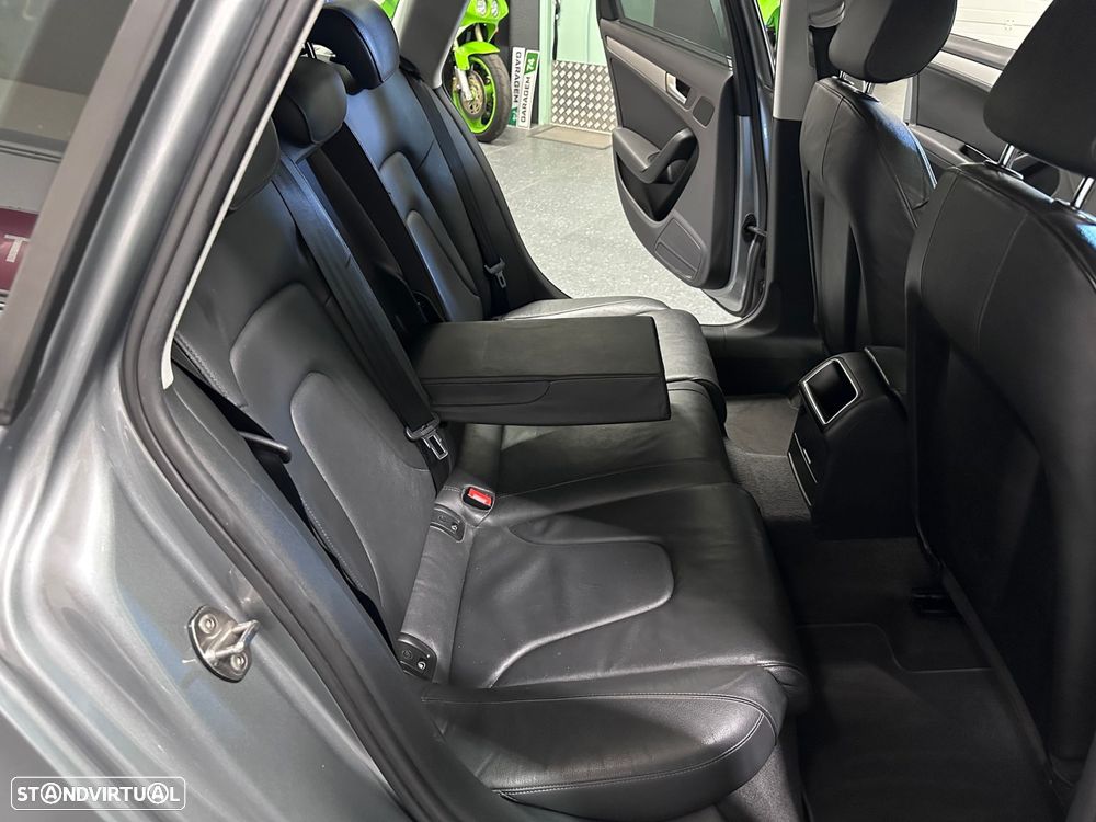 Audi A4 Avant 2.0 TDI exclusive - 19