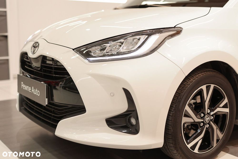 Toyota Yaris Hybrid 1.5 Style - 28
