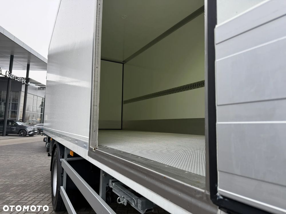 Mercedes-Benz Actros - 9