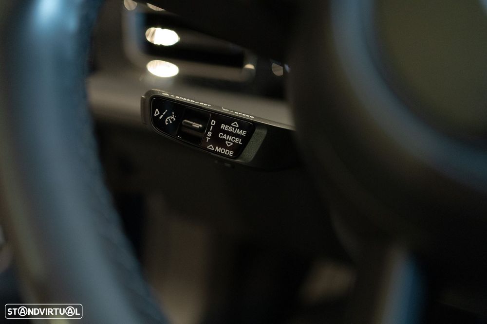 Porsche Taycan Bateria Performance Plus - 37