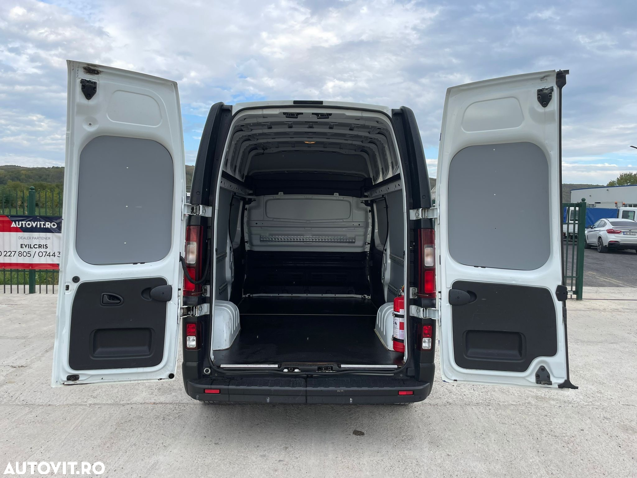 Renault Trafic L2H2 SUPRAINALTAT - 15