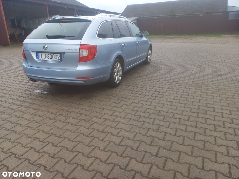 Skoda Superb 2.0 TDI Ambition DSG - 3