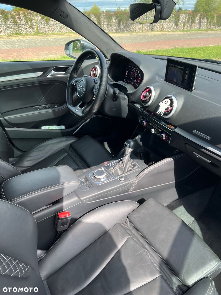 Audi S3 S tronic - 14