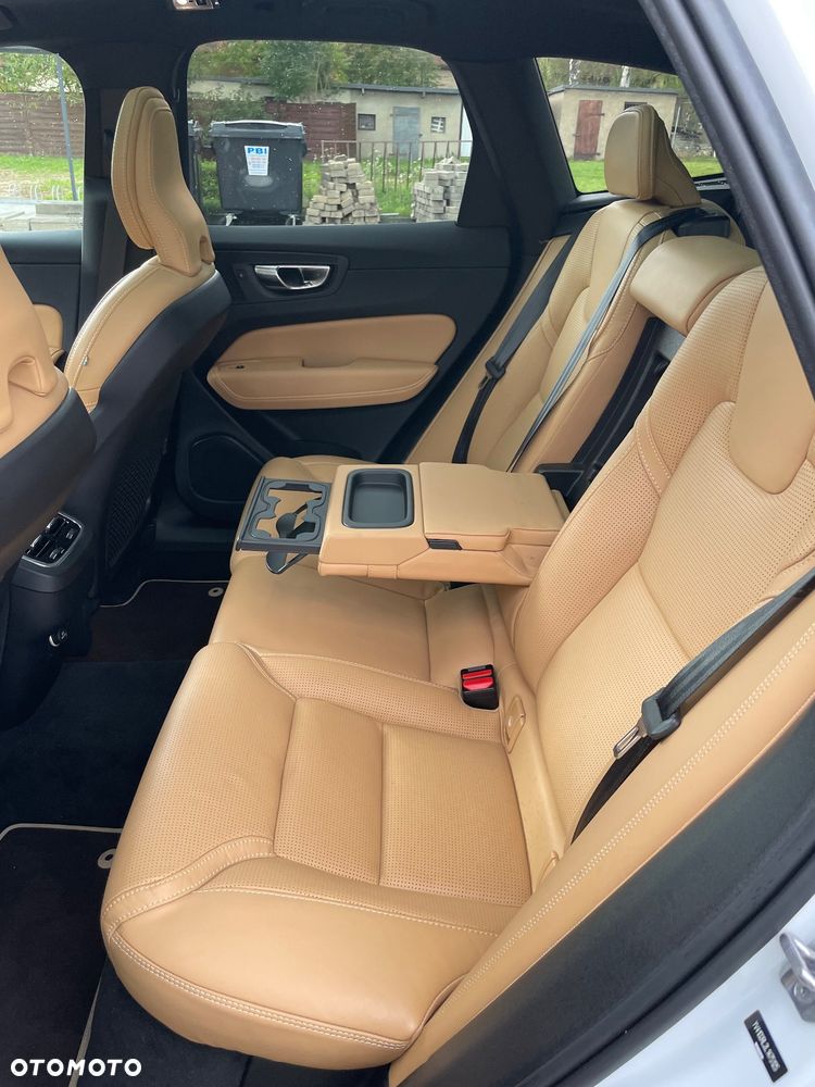 Volvo XC 60 T5 AWD Geartronic Inscription - 22