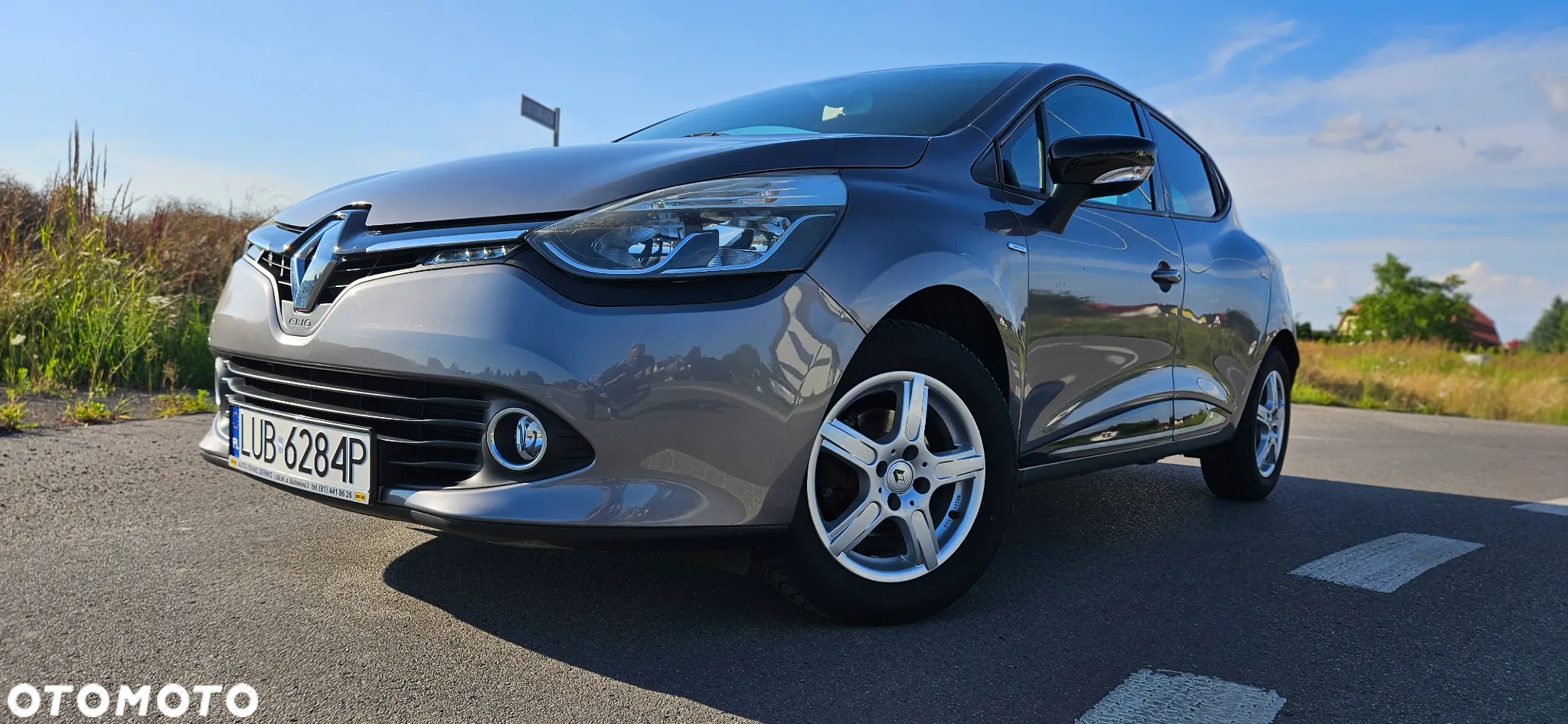 Renault Clio 1.2 16V 75 Limited - 10