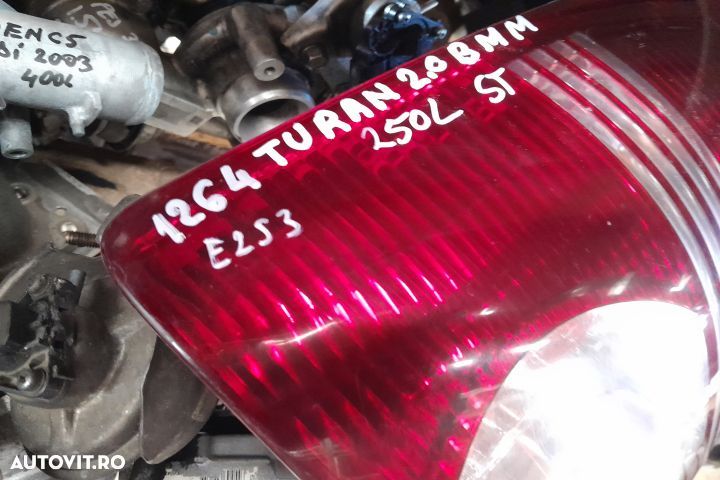 Lampa / Tripla stop stanga pe aripa 1T0945095N 1T0945111K 1T0945095N - 5