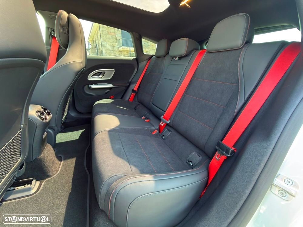 Mercedes-Benz CLA 250+ EQ Shooting Brake - 17