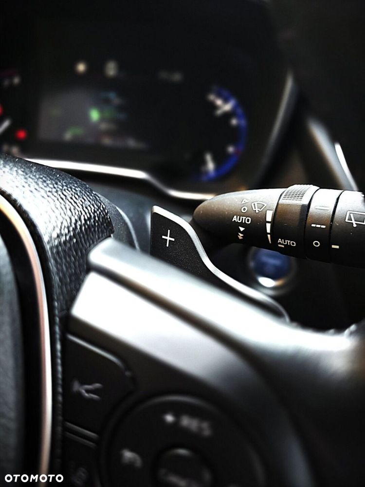 Toyota Corolla 2.0 Hybrid Comfort - 16