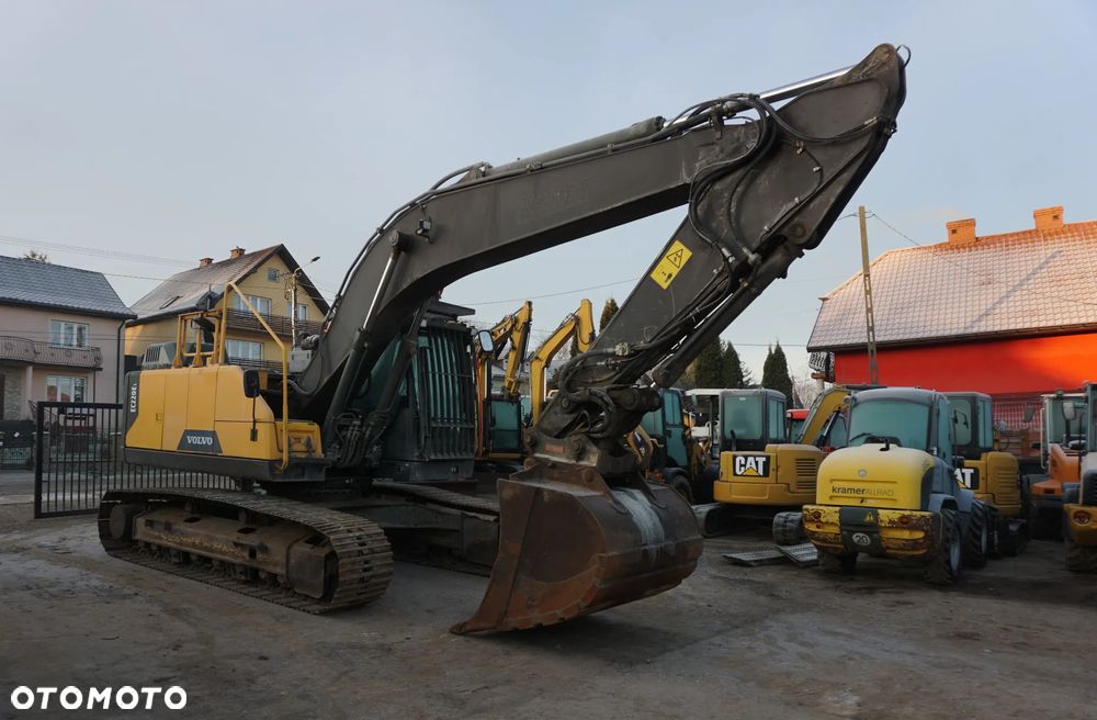 Volvo EC 220 E