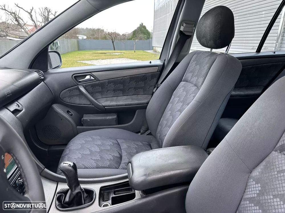 Mercedes-Benz C 220 CDi Avantgarde - 28