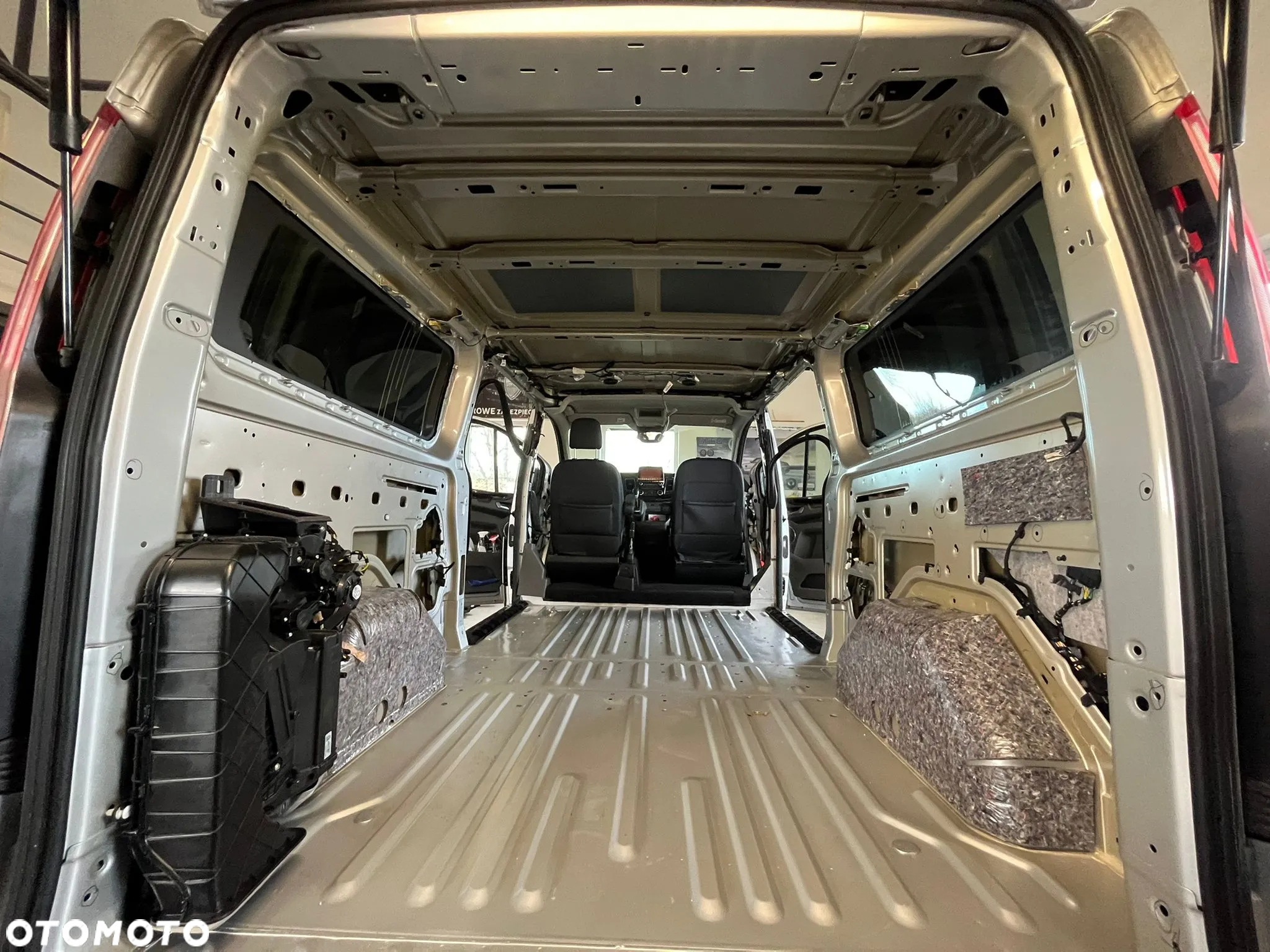 Ford Tourneo Custom 2.0 EcoBlue L2 Active SelectShift - 17