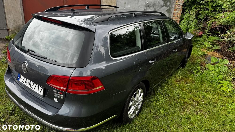 Volkswagen Passat 2.0 TDI Comfortline DSG - 8