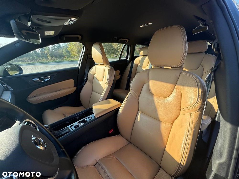 Volvo V60 Cross Country D4 AWD - 7
