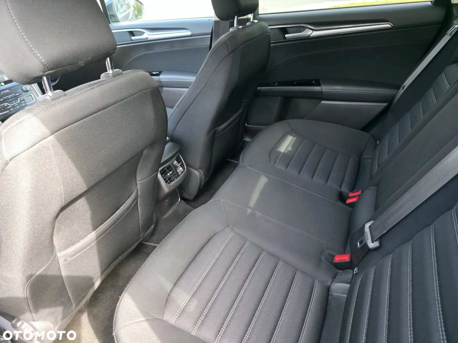 Ford Mondeo 1.5 EcoBoost Edition - 19